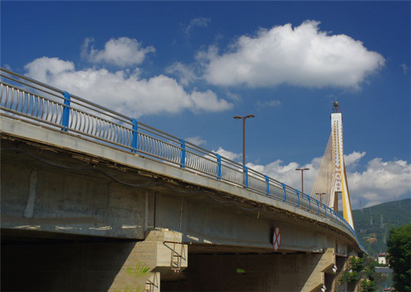 宁河304不锈钢桥梁护栏：安全、耐用与美观的完美结合